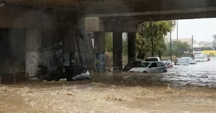 Κρήτη: Νεκρός και αγνοούμενοι από καταρρακτώδεις βροχές