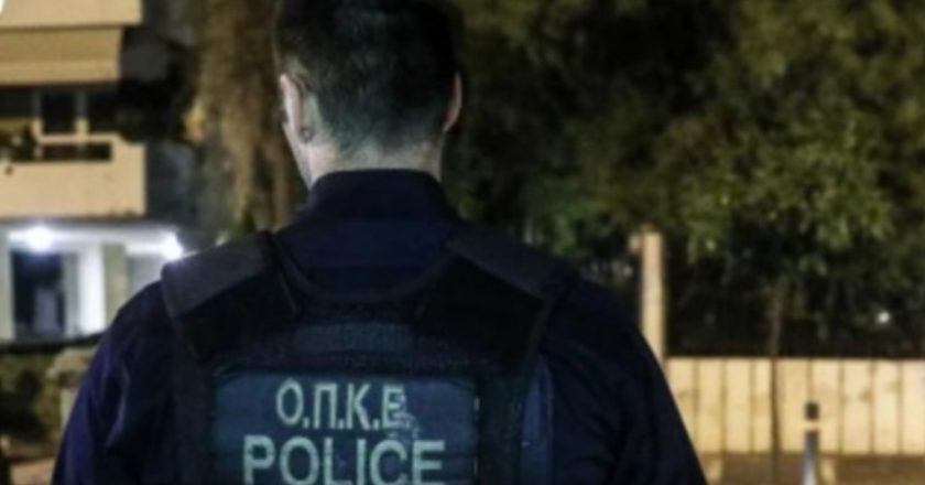Ίλιον: Γνωστος τράπερ συνελήφθη με πιστόλι και σφαίρες